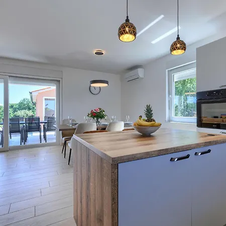 Feriehus Fortuna By Interhome Labin (Istria)
